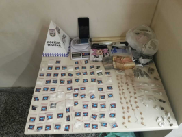 Homem é preso com drogas em Paraty