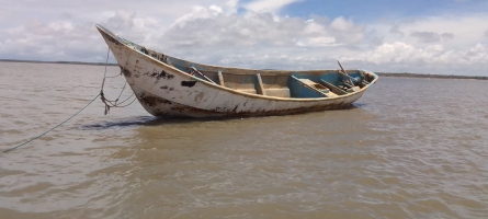 Após dois anos, Polícia Federal ainda tenta identificar corpos de imigrantes encontrados em barco à deriva no Pará 