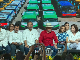 Lula orienta que Elmano 'não faça jogo rasteiro' e 'não se rebaixe' em campanha eleitoral